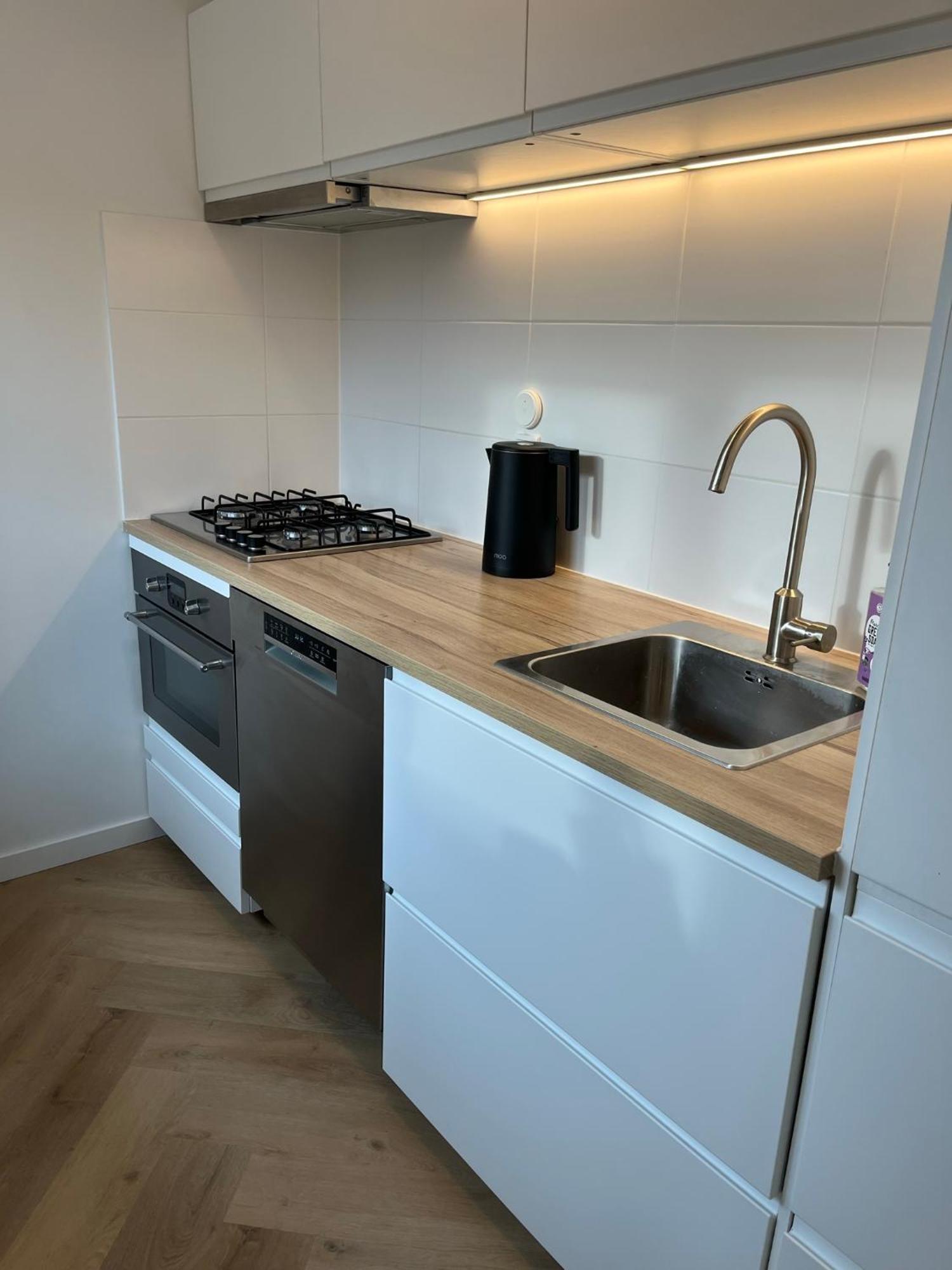 נורדוויקרהוט Kahakai Beach House - Unique Outdoor Kitchen - Next To Local Lake And 15 Min. The From Beach מראה חיצוני תמונה